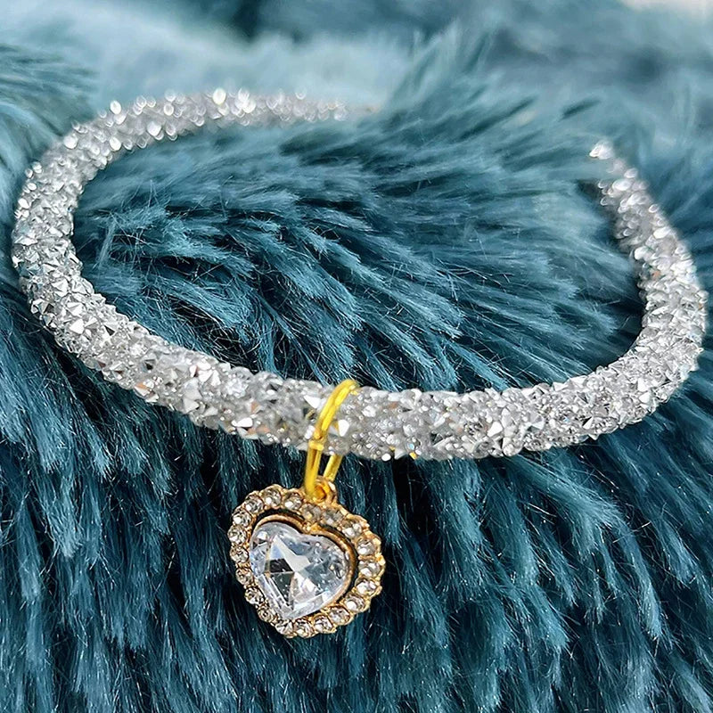 Luxury Rhinestone Pet Collar with Crystal Heart Pendant – Adjustable Bling Necklace for Cats, Puppies & Small Dogs | Wedding Pet Jewelry
