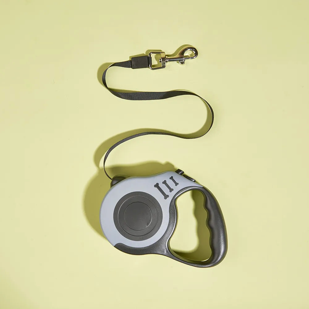 Durable & Stylish Retractable Dog Leash - Perfect for Walks & Hikes