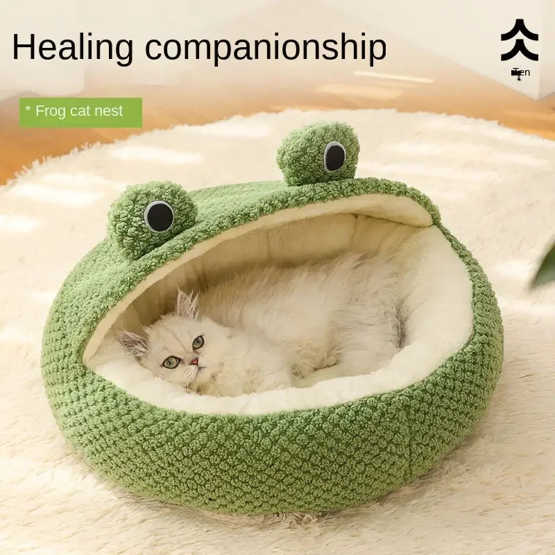 Green Frog Cat Bed – Cute Cartoon Semi-Enclosed Cat Nest for Kittens, Cats &amp; Small Pets